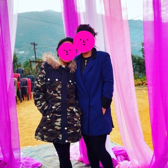 Kenneth Lady by Lynn Blazer. Size - M - Picture 12 of 12